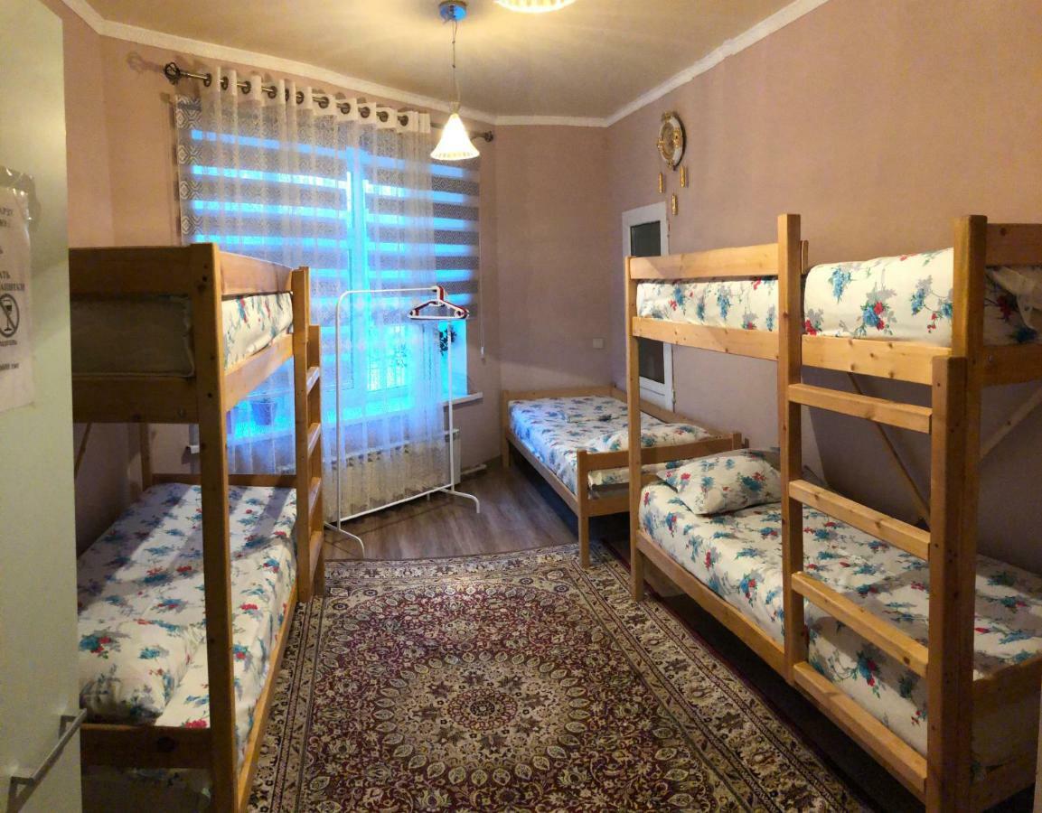 Hostel Arzy Atyraū Esterno foto